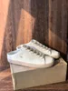 Italien Marke Golden Sneakers Sommer Frauen Sandalen Pailletten Klassiker weiß do alte schmutzige Schuhe Designer Lederstar Sabot Slipper Freizeitschuhe