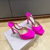 Mujeres de lujo Sandalias de tacón grueso Diseñador de calidad superior Calfksin Tacones altos Moda Zapatos de vestir de verano con caja