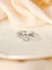 Bagues de cluster 2024 S925 Sterling Silver Plaqué Platine avec diamant Droplet Bague douce et belle ligne Design coréen Femme
