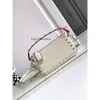 Koltuklu Vlogoo Tasarımcı Çanta Square Rock Valentyno Çantalar Katman Saplama Kadın Çanta Küçük Modaya Modeli Cowhide Crossbody Perçinler Taşınabilir Tek Omuz WRHB