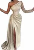 Champagne Satin Lace Evening Dres Women High Split Crystal Formal Wedding Part Prom Robes One épaule Pleat Vestido de Gala 14qz #