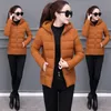 2023 Invierno Nuevas Mujeres Light Down Cott Chaqueta con capucha Cálido Suelto Corto Ropa de abrigo Casual Mujer Pan Ropa Cott Abrigos básicos 42xM #