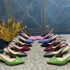 2024 Дизайнерские каблуки Женские кожаные туфли на каблуке с открытой пяткой Высочайшее качество Роскошные дизайнерские металлические цепочки Золото Серебро Розовый Зеленый Черный Синий Красный Бордовые дизайнерские сандалии