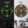 Orologi da parete Grande orologio silenzioso digitale digitale 3D luminoso in legno di moda nordica con luce notturna Decorazione domestica moderna per soggiorno