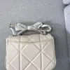 Schoudertassen voor dames zijn te koop bij de fabriek Olay Counter Nieuwe Cloud Organ Bag Vrouwelijke klinknagel Modeketen Trendy One Crossbody