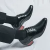 Schoenen nieuwe mannelijke kantup oxfords schoenen 2023 lederen hoge hakken mannen club schoenen klassiek puntige teen mannelijke casual schoenen nieuwe aankomst heren schoen