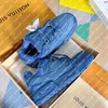 Explosion Nya herrtränare Maxi Sneaker 1Acn3a Blue Alligator-tryckt nubuck kalvläder Tekniska snören Stopper Fashion-Forward Flowers Overized Fit Top