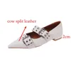 Sapatos casuais lenkisen vaca split couro apontou toe salto baixo marca fivela decoração jovem senhora streetwear moda acolhedor bombas femininas l00