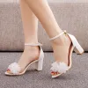 Crystal Queen Witte Vrouwen Bloem Sandalen Zomer Bruiloft Schoenen Bruid Zwarte Dikke Hakken Party Mode Open Teen Pompen 0329