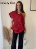 Vintage Red Bow Chic Croped Top Vest för kvinnor Y2K Oregelbunden rygglös ärmlös topps Kvinnlig elegant sexig julfest Looks 240311