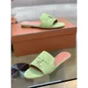 24 Summer New Candy Color Lock Buckle Flat Bottom Slippers Fashion and Casual Large Size Womens Beach Sandal Slippers