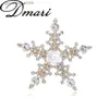 Pins Brooches Dmari Women Brooch Delicacy Design Snowflakes Lapel Pins Pearled Rhinestone Badge Office Party Accessories Luxury Jewelry Y240329