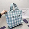 Totes Purs Clearance New Checkered Canvas Weaving Minimalist Commuter Shopping Bag Vegetabilisk korg Handväska