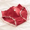 Culotte femme M-XL sous-vêtements en coton Sexy dentelle taille moyenne sans couture slip confortable caleçon rouge Lingerie féminine