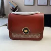 Kvinnors axelväskor är till försäljning på fabriken Olays New Bag Womens Madison Camellia Chain Old Flower Leather Flap Single Shoulder Crossbody