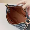 Pacchetto diagonale di moda di lusso Negozio Spedizione gratuita Chambray Old Flower Borsa sotto ascella Donna Olay New Denim Jacquard Teri Borsa a tracolla monospalla