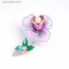 Pins Brooches Classic Handmade Embroidery Butterfly Flower Basket Brooch Imitation Pearl Crystal Rose Lily Emblem Womens Clothing Accessories Y240329