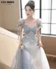 Lässige Kleider Luxus Damen Elegantes langes Partykleid Blaue Spitze Schmetterlinge Applikation Puffärmel Tüll Ballkleid Prom Dreeses für Frau