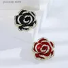 Pins Broches Dmari Mulheres Broche Esmalte Pin Vermelho Preto Blooming Rose Lapel Pins Flor Emblema Acessórios Requintados Jóias de Luxo para Roupas Y240329