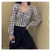 Женские рубашки с длинным рукавом, укороченные топы, клетчатые оборки, квадратный воротник, ретро, тонкая стильная плиссированная уличная одежда, повседневная женская блузка S-5XL 240320