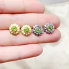 Pendientes de botón Pendiente de flor redonda de peridoto real natural 5 5 mm 0,5 quilates 2 piezas de piedras preciosas de plata esterlina 925 joyería fina para hombres y mujeres T23621