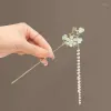 Hårklämmor Barrettes Classic Chinese Stick Pins for Women Butterfly Flower Star Fresh Handmade Hairpins Charm smycken Tillbehör ORNA OTS3J