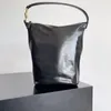 Espelho qualidade designer hobo bolsa de ombro zíper fechado bezerro bolsa de couro moda feminina balde sacos preto vermelho grande espaço tote