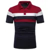 Polo para hombre de manga corta en el pecho con tres rayas y costuras de color Top cómodo con solapa de playa para hombre 240328