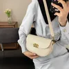 22% OFF Sac de créateur 2024 Sacs à main Petit et minimaliste à la mode pour les femmes au printemps / été chaîne petit carré haute qualité à rayures polyvalent crossbody