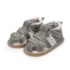 Sandaler Summer Baby Boy Shoes Retro Canvas Baby Sandaler Anti-halk Soft Rubber Sole Newborns Baby Shoes First Walkers Crib Shoes 240329