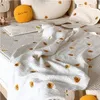 Decken Swaddling Ddling Milancel 2023 Frühling Babydecke Löwe Stickerei geborene Mode Kleinkind Baumwolle Säugling Drop Lieferung Kinder Mate Dh0Oj