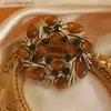 Pins Broschen Vintage Sen Stil Goldene Fruchtkranz Brosche Persimmon Ruyi Modisches Temperament Abzeichen Männer/Damen Anzug Kleidung Zubehör Y240329