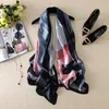 Femmes Designer Foulard en soie Hommes Foulards de luxe Femmes Hiver Automne Châle Mode Lettre Écharpe En option Cadeau De Noël 180 * 90 cm