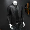 Chaqueta de cuero de imitación de cuero para hombre, chaqueta de cuero informal para hombre, versión coreana, chaqueta de cuero con volantes, chaqueta de coche con cuello levantado de avión a la moda 2023 240330