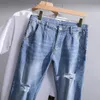 42 44 46 48 Jeans delgados de talla grande para hombre Verano Otoño Nuevo Fi Ripped Stretch Pantalones ligeros hasta el tobillo Azul claro M5B3 #