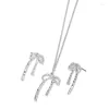 ネックレスイヤリングセットバタフライジュエリースタイリッシュなボウノットと調整可能な長さの弓チャームアクセサリーファッショナブルな装飾