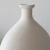 Vase Nordic White Ceramic Modern Geometric Arts Vase Minimalist Flowers Living Room Office Home Tableの装飾