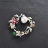 Pins Broches High-end prachtige mode-persoonlijkheid wilde creatieve krans parel broche kledingaccessoires Y240329