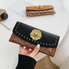 Plånböcker Purses Clearance New Change Bag Camellia Long Wallet Women's Folding Rivet Hand Money Clip Card