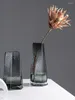 Vases Creative triangulaire bouche modèle froid vase en verre lumière de luxe style européen bureau café salon avec fleurs séchées