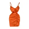 Casual Jurken Nachtclub Sexy Lage V-hals Jurk Voor Dames Mode Slanke Meisjes Jarretel Mouwloos Geplooid Korte Bodycon Oranje Mini