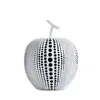 白い黒いリンゴ梨樹脂の彫像フルーツ抽象装飾ルームのホームアクセサリー装飾図240401