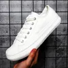 Scarpe casual da uomo Canvas Low Top Sneakers maschili Lace Up Unisex Colori Scarpe sportive Cucito Tomaia Calzature da tennis Street Summer 38-44