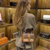 Nouveau sac à main simple et fiable pour femmes 2023 Nouveau chariot vintage Petit sac carré Sac à bandoulière High Sense a0YI #