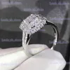 Кольца Huitan Великолепное женское кольцо квадратной формы Full Bling Iced Out Micro Pave Crystal Zircon Ослепительное свадебное кольцо Обручальное кольцо T240330