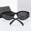 Óculos de sol de luxo óculos de sol Moda Man Women Unisex Goggle Beach Sun Glasses Retro Frame Design ao ar livre parece fino óculos de sol UV400 com caixa