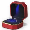 Lyxsmycken Par Ringlåda med LED -ljus för engagemang Wedding Ring Box Festival Birthday Jewerly Ring Display Presentförpackningar 240314