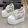 Casual Schoenen Lente Vrouwen Enkellaarsjes 2024 Mode Winter Dames Platform 10 Cm Hoge Wiggen Leer Vrouw Chunky Zwarte sneakers