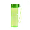 Bouteilles d'eau 500 ml bouteille transparente carrée en plastique de boisson en plastique tasse de lait de jus froid extérieur avec une fuite de corde portable