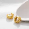 Серьги-кольца, креативные металлические тканые серьги-обнимашки, золотистые текстурированные массивные маленькие серьги с пряжкой для ушей, ювелирные изделия для женщин и девочек